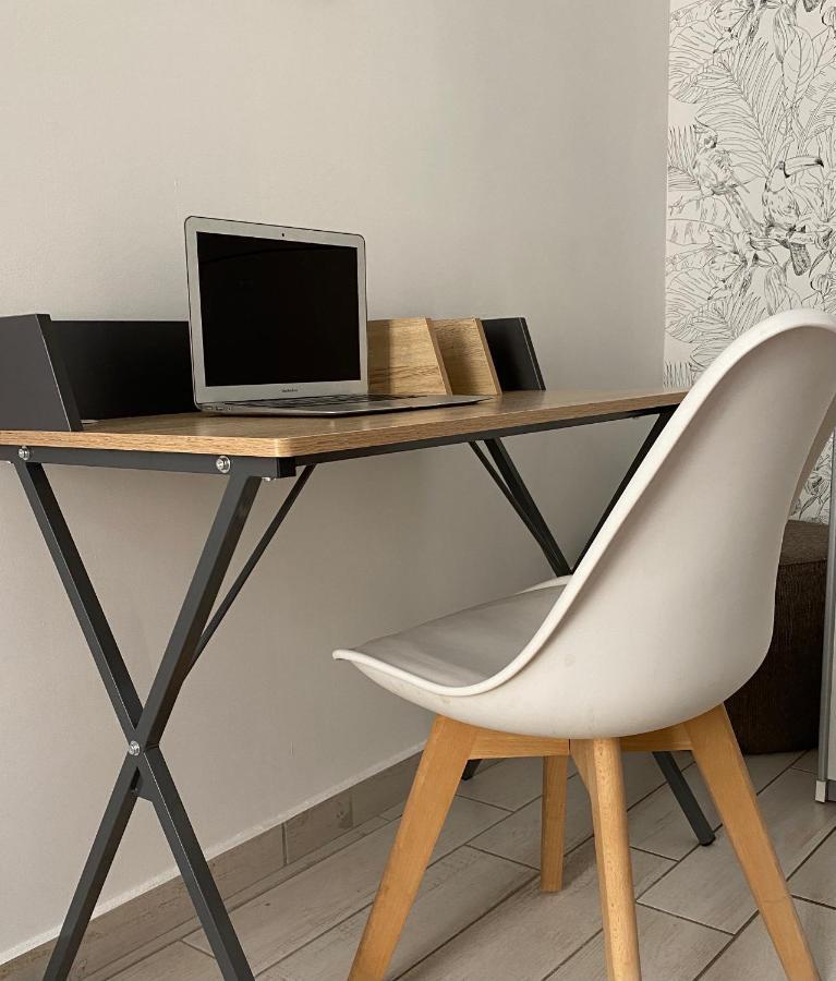 Joli Appartement Hypercentre T2, Classe Meuble De Tourisme 3 Avec Parking Gratuit Безье Экстерьер фото