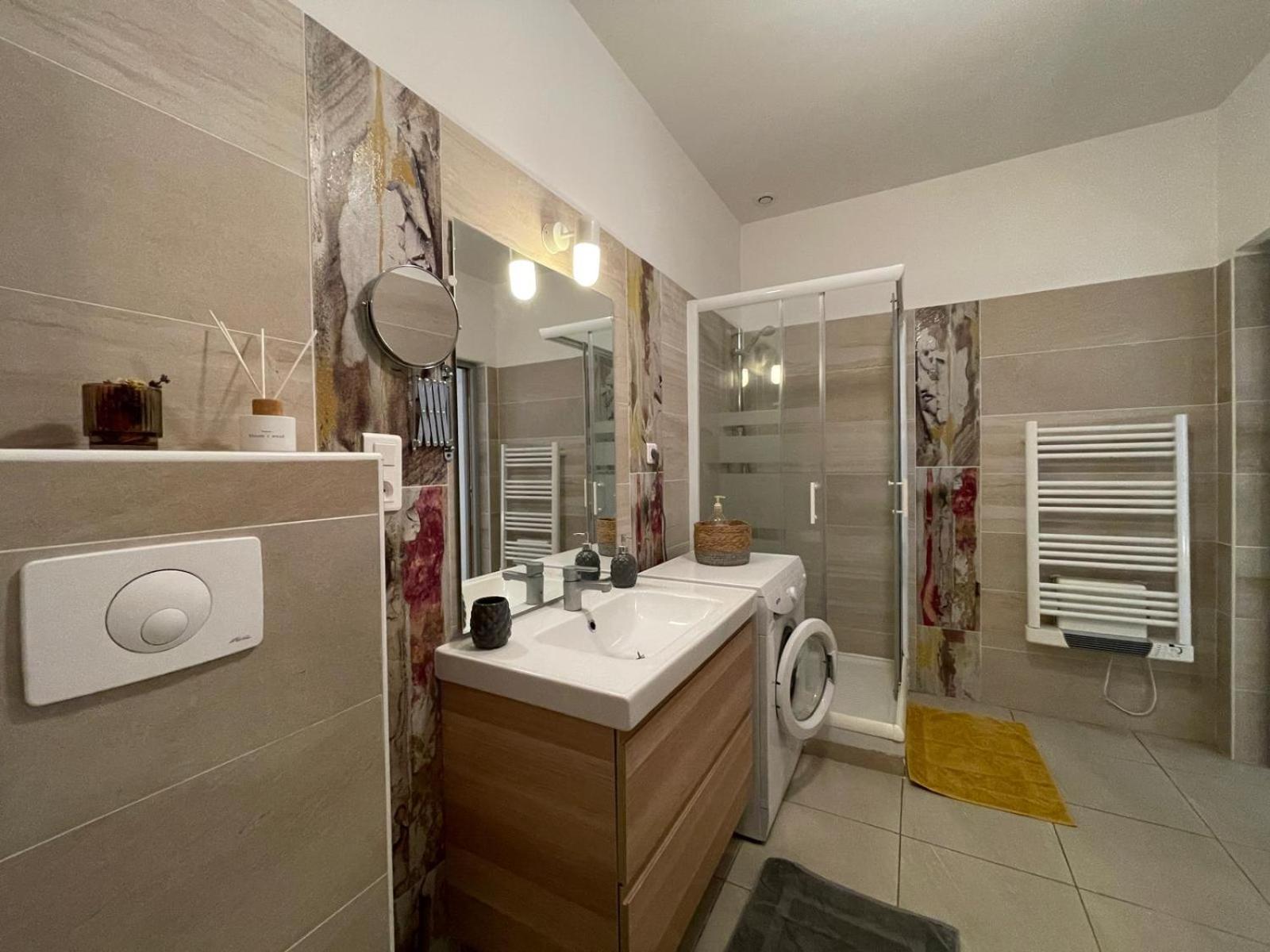 Joli Appartement Hypercentre T2, Classe Meuble De Tourisme 3 Avec Parking Gratuit Безье Экстерьер фото
